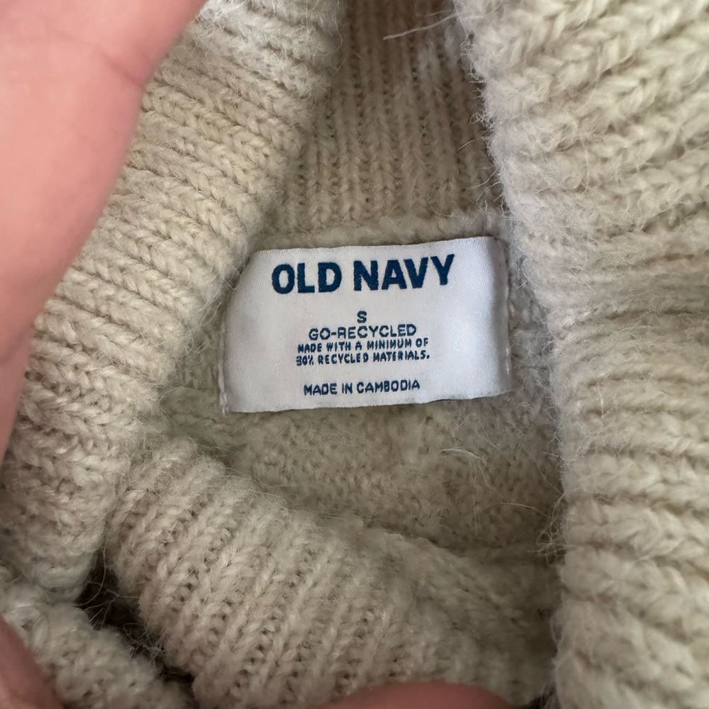 Old Navy Cream Turtleneck Sweater - Picture 8 of 8